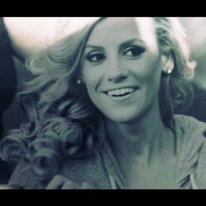 Meet your Posher, Caryn